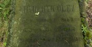 могильный памятник - Fryderyk Olex [С левой стороны состояние объекта перед консервацией и реставрацией, с правой стороны состояние объекта после консервации и реставрации]