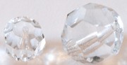 Krytształowy żyrandol - kryształy [od lewej: stan przed konserwacją i restauracją, stan po konserwacji i restauracji]